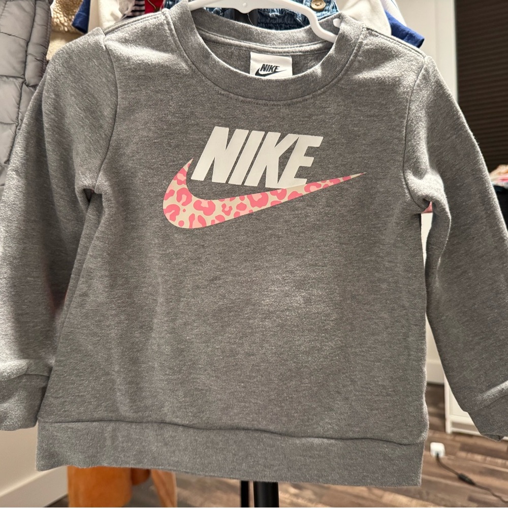 Nike Baby Girl Sweater 2T
